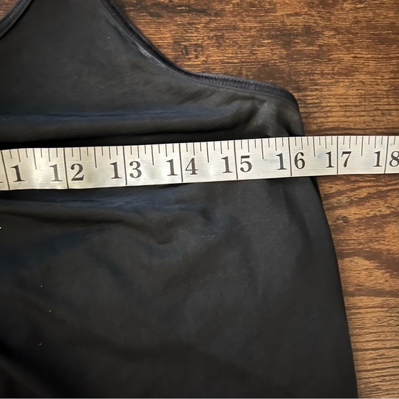 Lululemon Tighten Up Tank Black Size 10 breathable
lightweight sweat-wicking - Picture 8 of 10